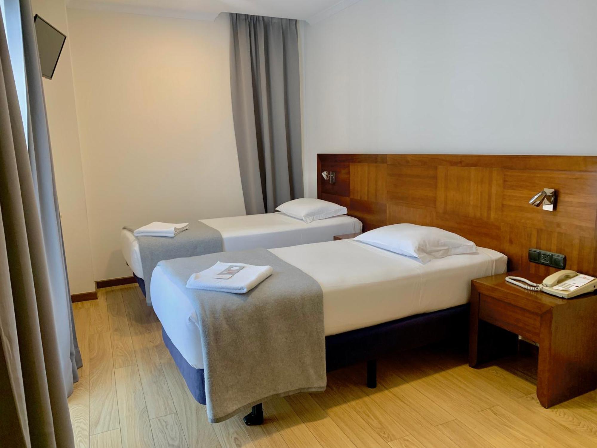 Hotel Vila Verde Кастро Верде Екстериор снимка